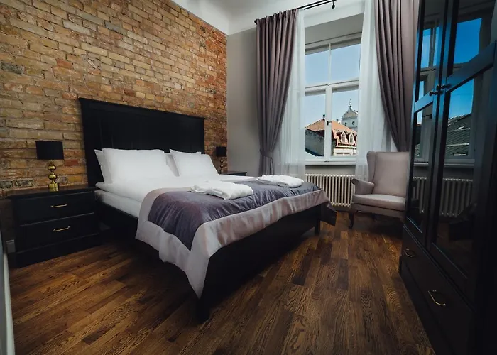 Sherlock Apartments